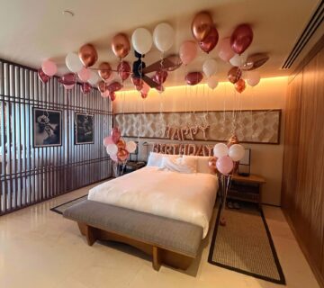Decoración sorpresa con globos en Los Cabos